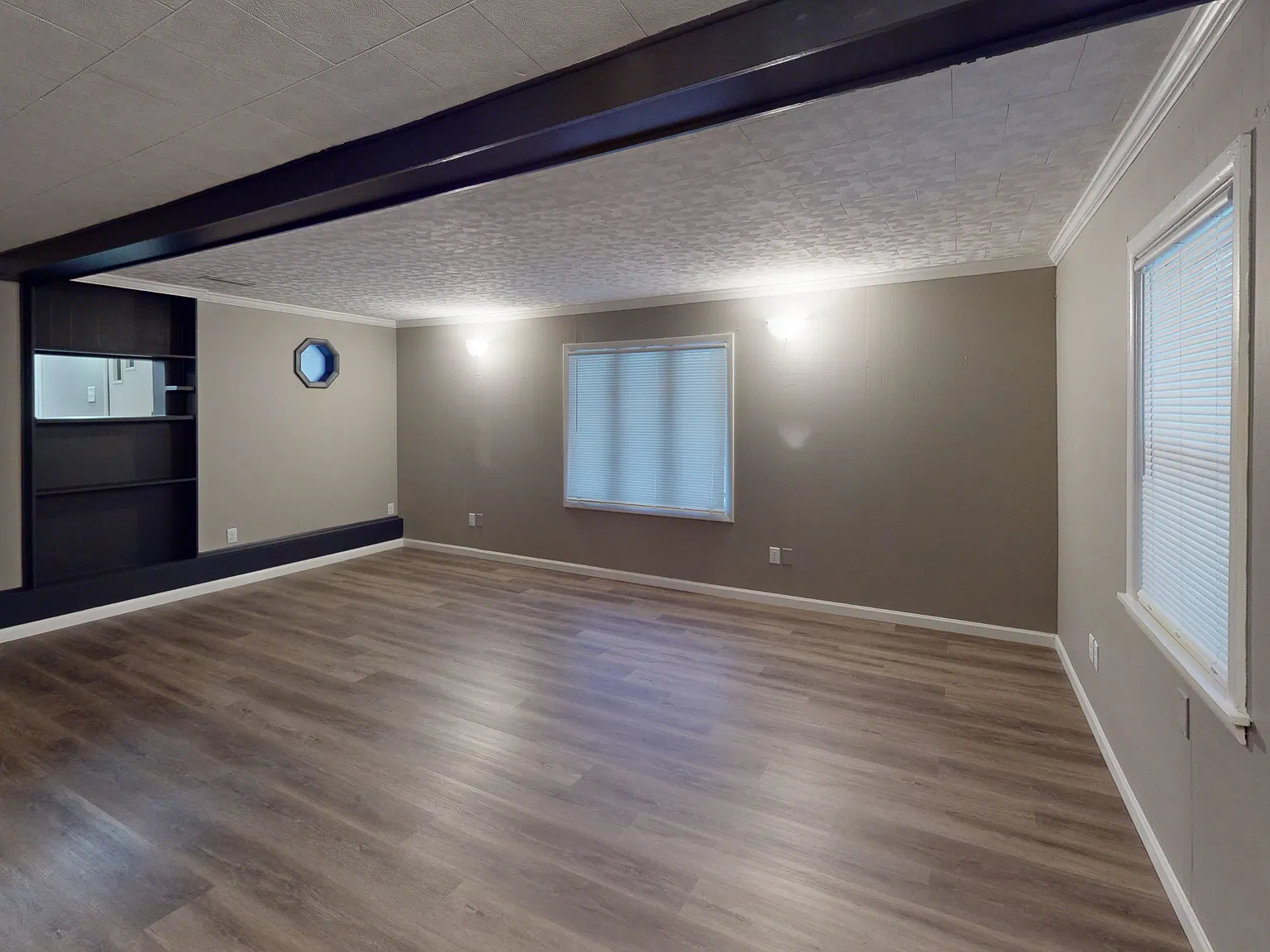 1321 College - 1 — Photo 2