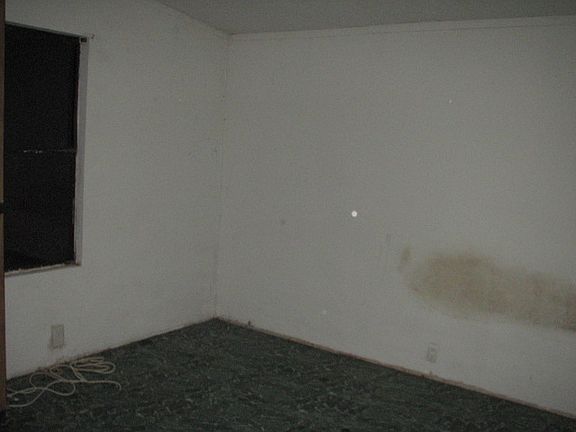 5th image of 8931 NW 55th Ave