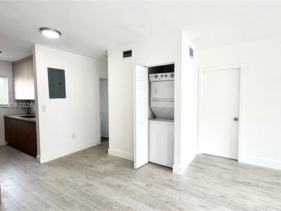 1st image of 660 Lenox Ave Unit 3