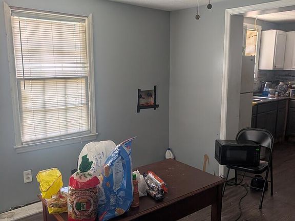 3rd image of 2921 7th St