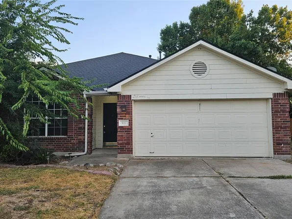 107 Helen Cv, Hutto, TX 78634