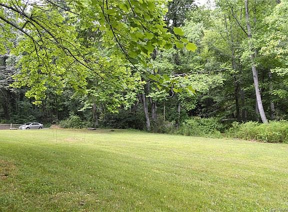 5th image of 57 Fair Hollow Ln #B