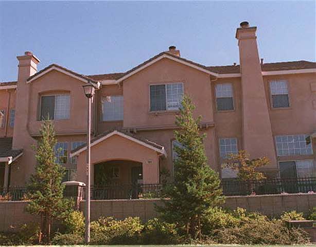 1st image of 1009 Pheonix St