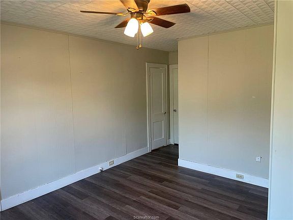 3rd image of 803 E McAlpine St #4