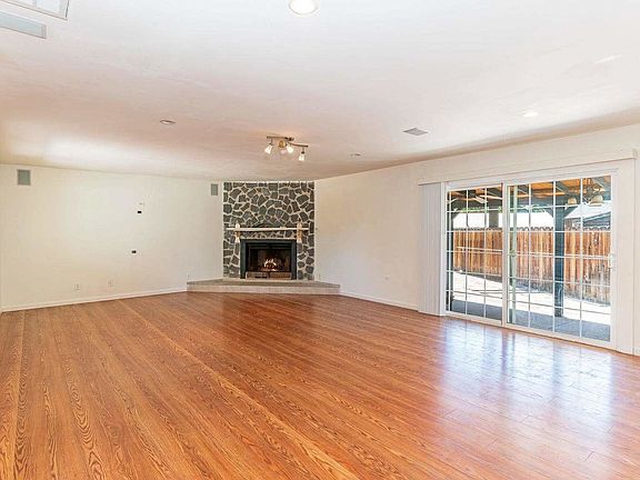 4th image of 2507 Janelle Dr