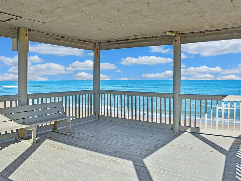 324 Village Dr #B — Photo 36