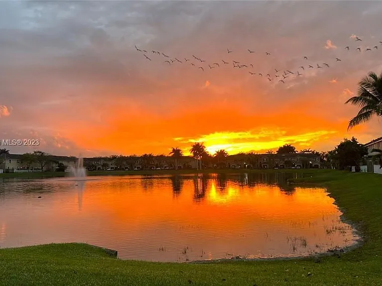 15315 SW 9th Way — Photo 30