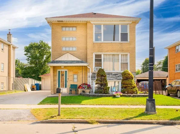 5221 W 87th St #2, Oak Lawn, IL 60453
