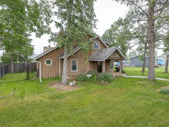 1165 Pine St, Custer, SD 57730
