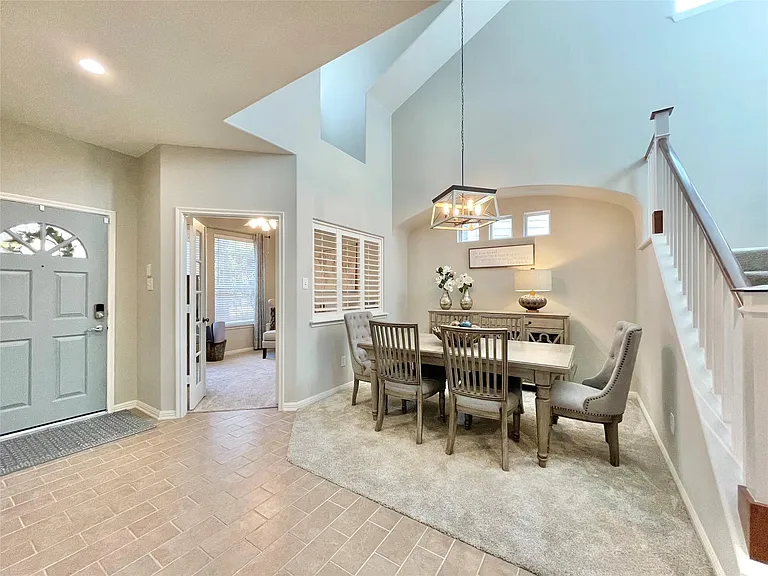 46 Flickering Sun Ct — Photo 8