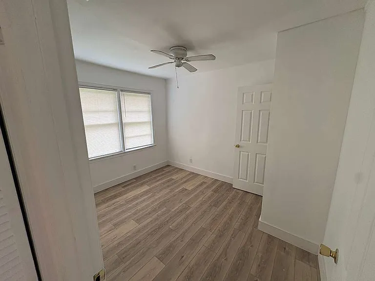 2928 Diana Dr SW — Photo 8