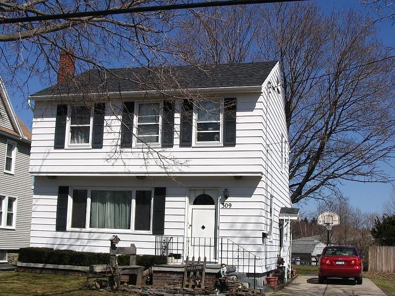 2nd image of 309 S Jackson St