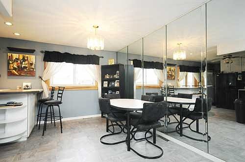 5th image of 873 Leahy Cir