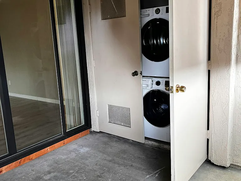 Washer dryer