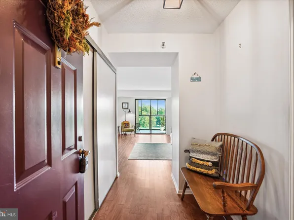 15101 Interlachen Dr Unit 1-725, Silver Spring, MD 20906