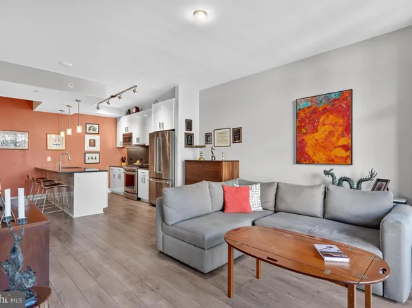 88 V St SW Unit 313, Washington, DC 20024
