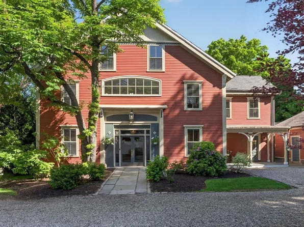 47 Longfellow Rd, Wellesley, MA 02481