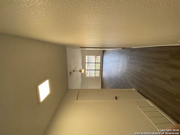 3rd image of 4639 La Marquesa St