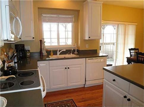 2nd image of 13982 Bigelow Ct