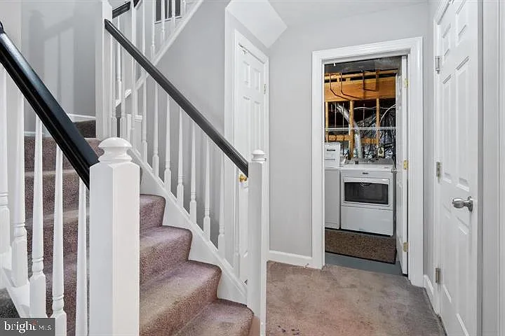 7439 Heatherfield Ln — Photo 24