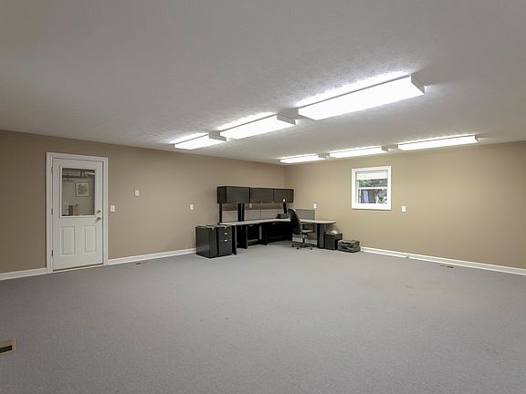 Bonus/Hobby Room (or both)