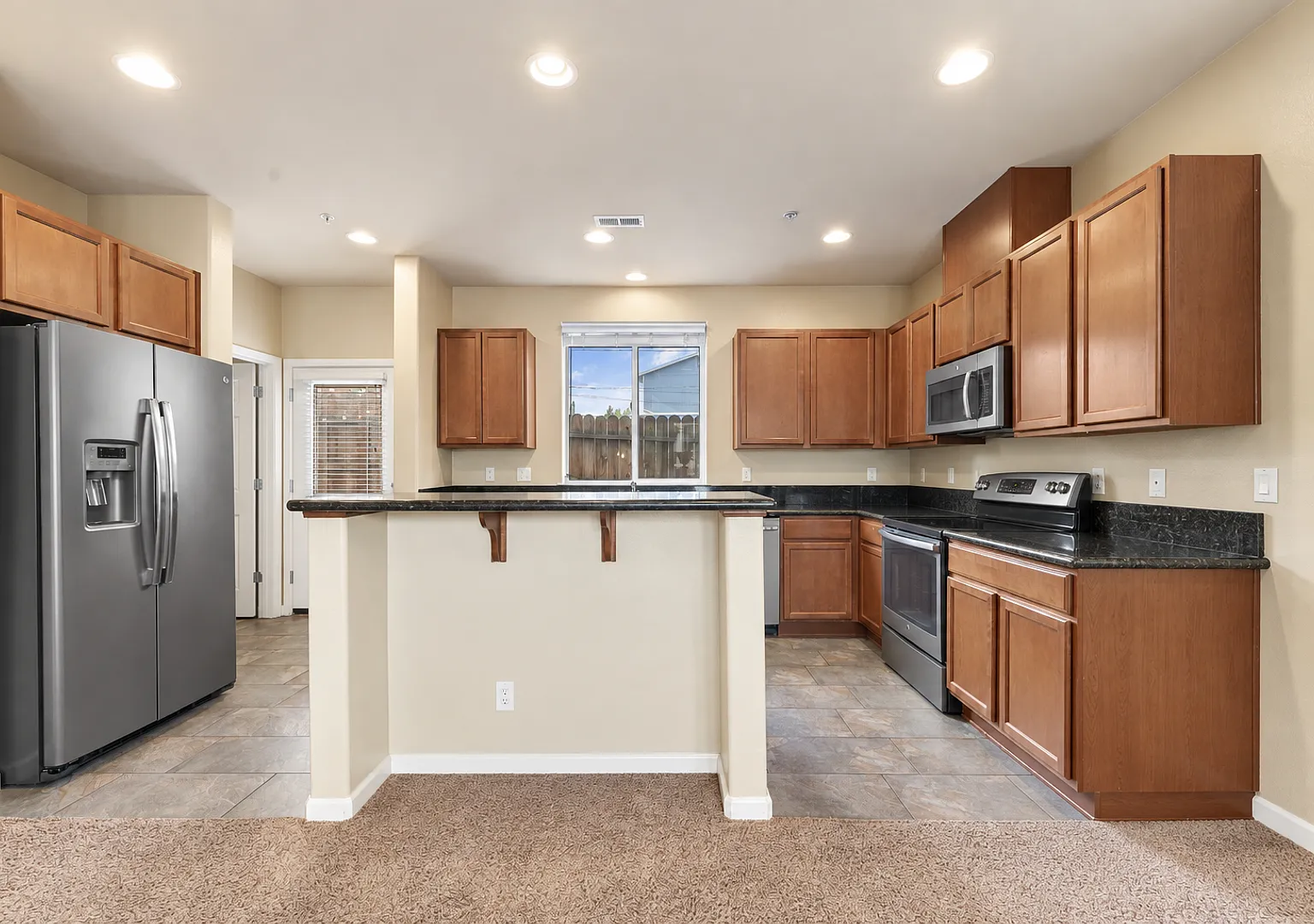 La Rue Townhomes — Photo 3