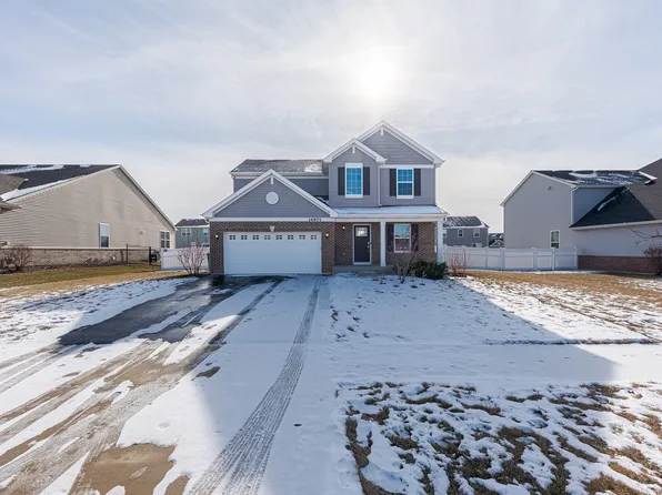 14901 W Deere Dr, Manhattan, IL 60442