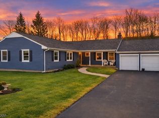 10 Bayberry Ln, Randolph Twp., NJ 07869