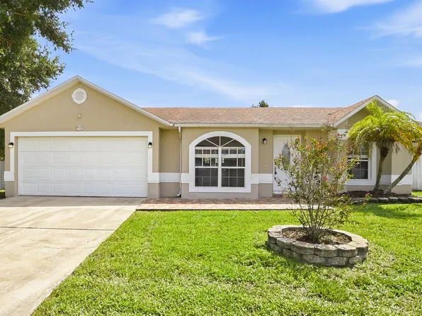 2702 Woodstream Cir, Kissimmee, FL 34743