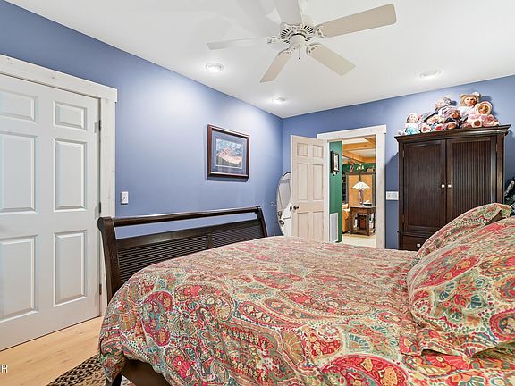 47th image of 1319 Licklog Hollow Rd