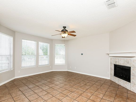 3rd image of 6441 Freshwater Ln