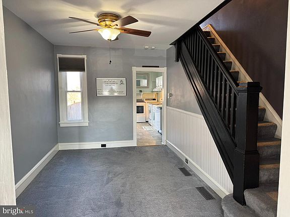 4th image of 355 Hazel St