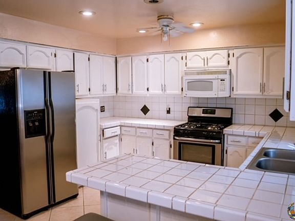 2nd image of 350-2 N 11th St