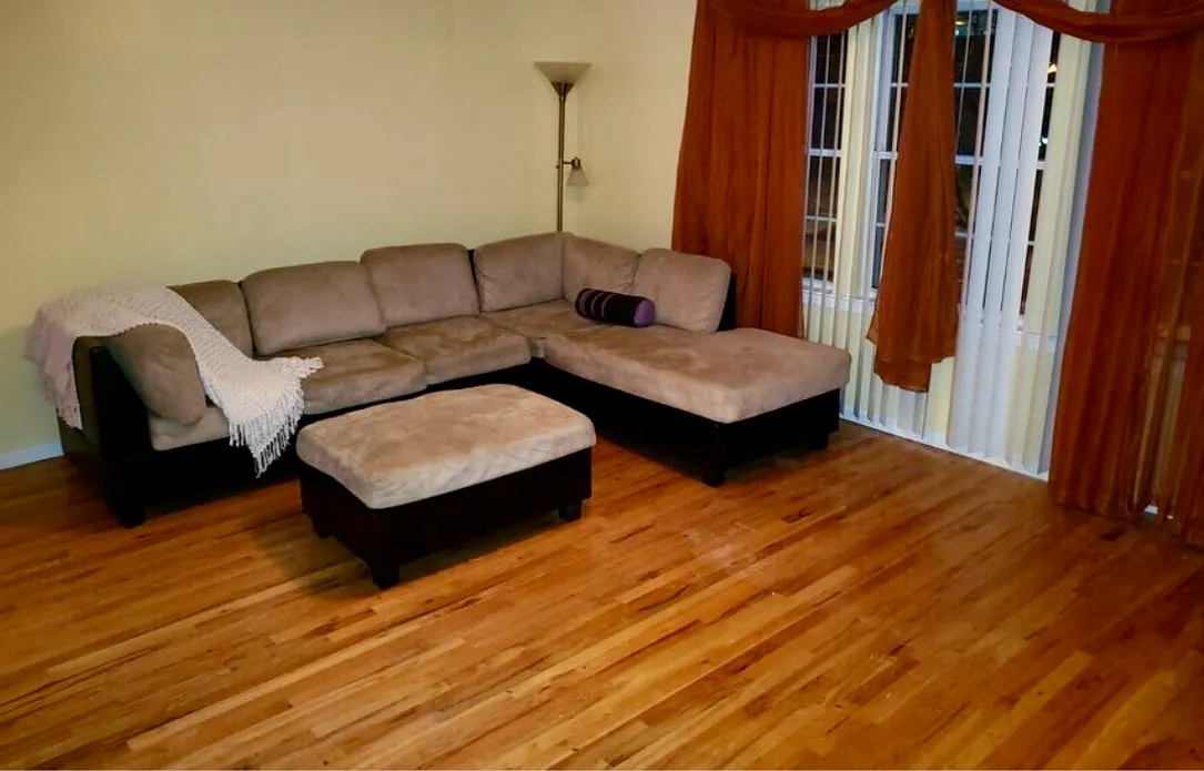 Photo 2 of 5 - 212 Ridgewood Ave #1 - Newark, NJ Building Photo - 212 Ridgewood Ave #1