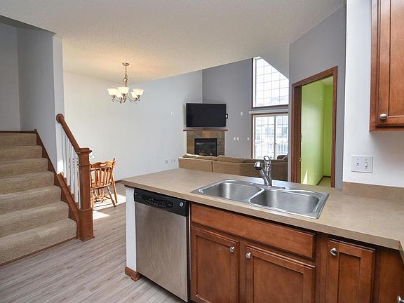 5th image of 17521 54th St NE