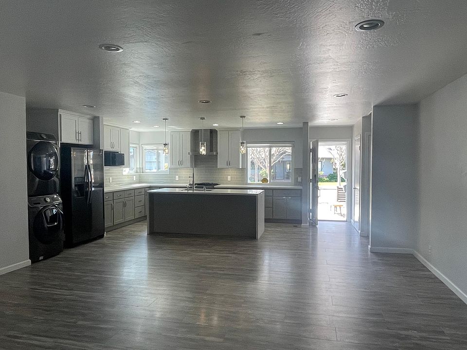 1st image of 230 S 1st St #0