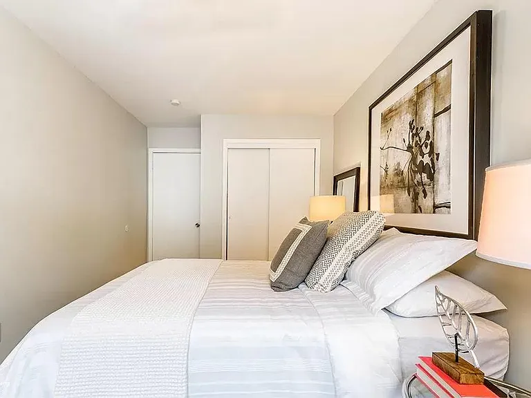 28 Pierce Ave #2 — Photo 4