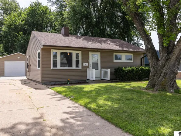 3103 S 38th Ave, Omaha, NE 68105