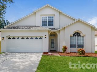 1142 Barclay Wood Dr, Ruskin, FL 33570