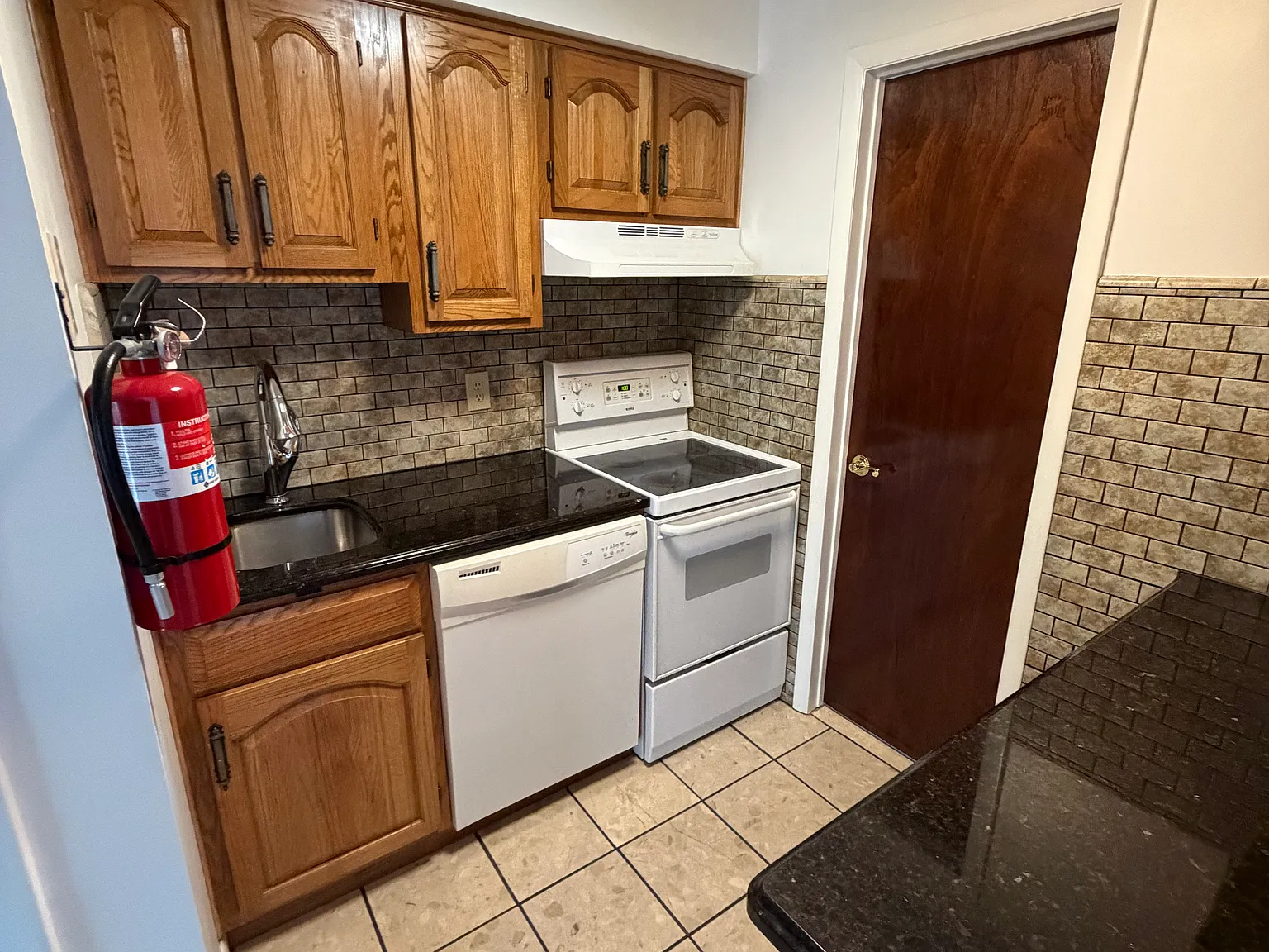 1 bed, $1,800 — Photo 4