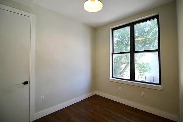Rented by Hagstrom Management Inc | media 19