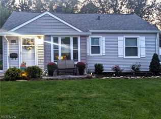 1140 Iroquois Ave, Mayfield Heights, OH 44124