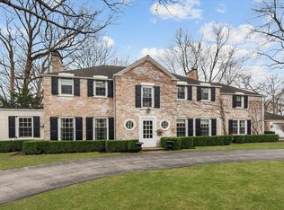 845 Highview Ter, Lake Forest, IL 60045