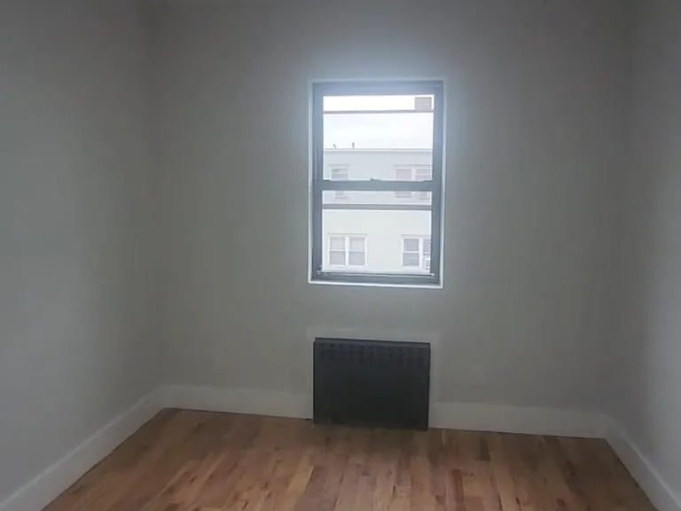 1424 E 102nd St #2B — Photo 10