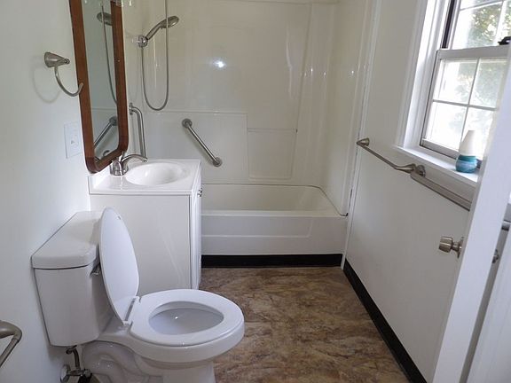 3rd image of 3611 W 3rd Ave