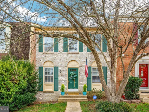 12137 Stallion Ct, Woodbridge, VA 22192