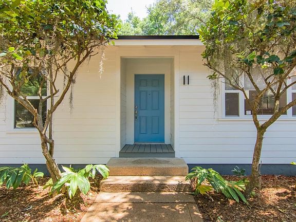 Check out the "dolphin"