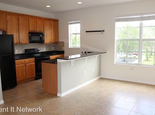 2431 Middleton Grove Dr, Brandon, FL 33511