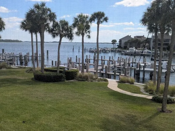 1903 Bay Rd APT 206, Vero Beach, FL 32963