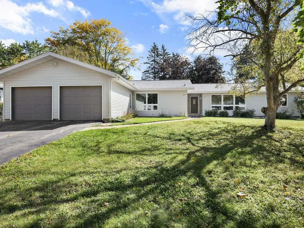 2109-2111 Adderbury Cir, Madison, WI 53711